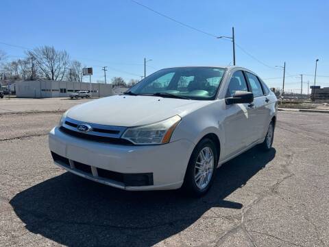 2009 Ford Focus for sale at METRO CITY AUTO GROUP LLC in Lincoln Park MI