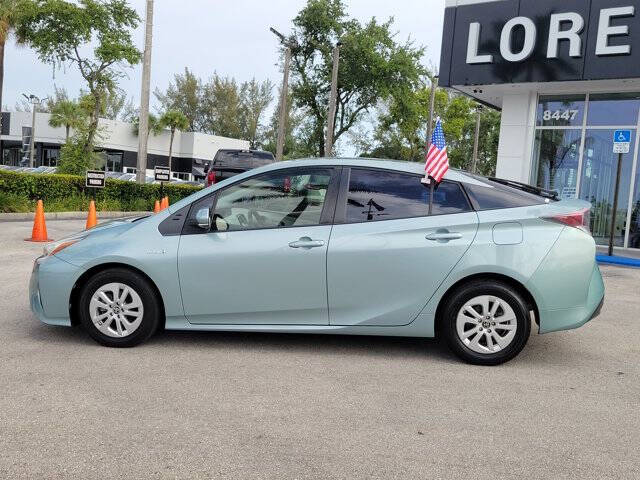 2016 Toyota Prius Two