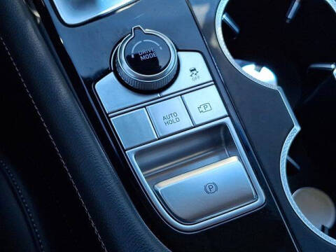2025 Genesis G70