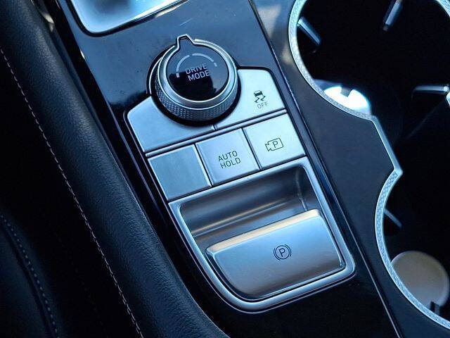2025 Genesis G70