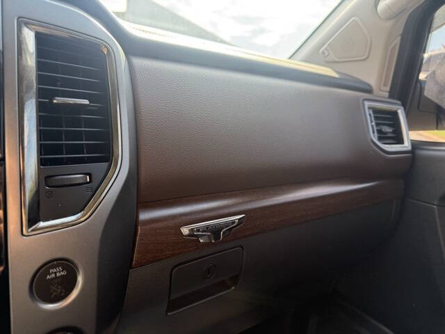 2017 Nissan Titan Platinum Reserve