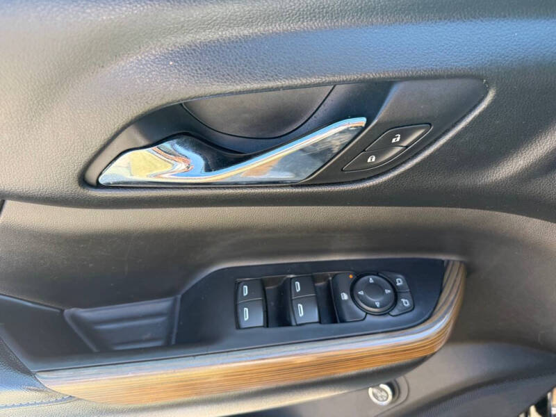 2017 GMC Acadia SLE-2