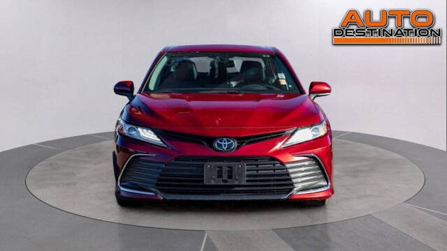 2022 Toyota Camry for sale at Auto Destination in Puyallup, WA