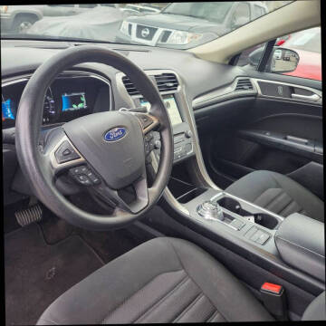 2018 Ford Fusion Hybrid SE