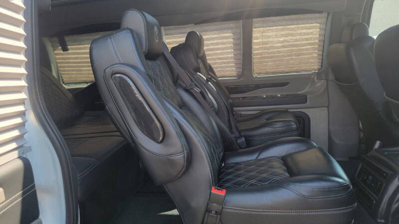 2021 GMC Savana 2500