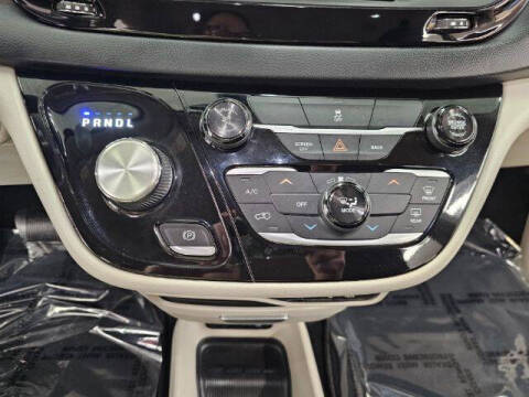 2017 Chrysler Pacifica Touring