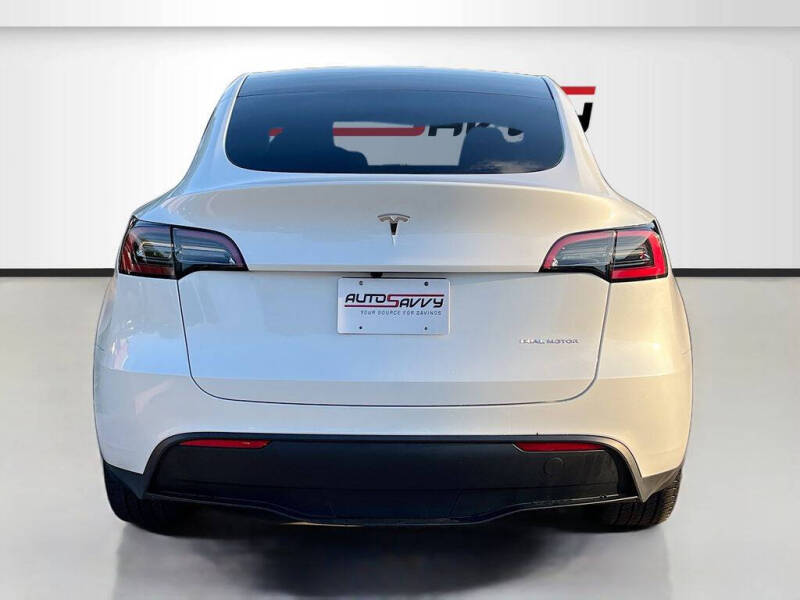 2025 Tesla Model Y Long Range
