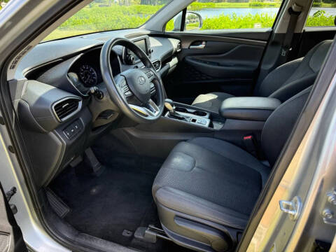 2020 Hyundai Santa Fe SE