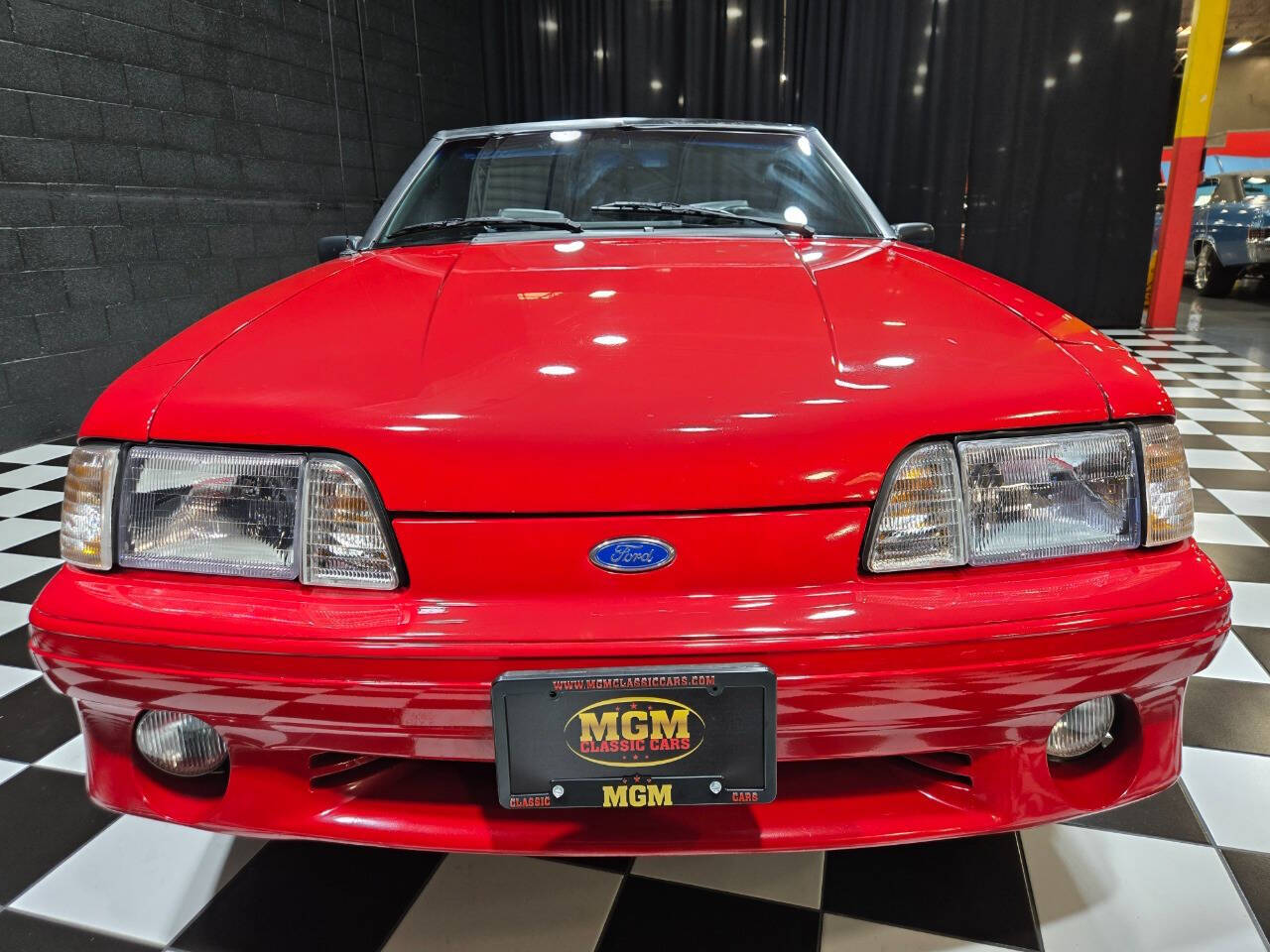 1992 Ford Mustang 34