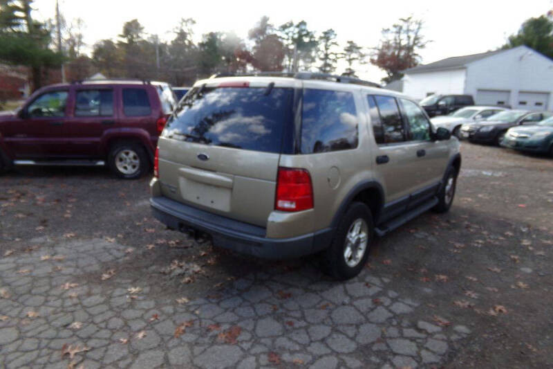 2003 Ford Explorer XLT photo 3