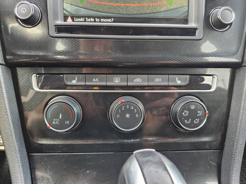 2016 Volkswagen Golf GTI SE