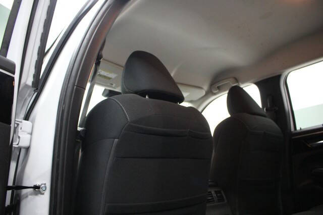 2022 Mitsubishi Outlander ES