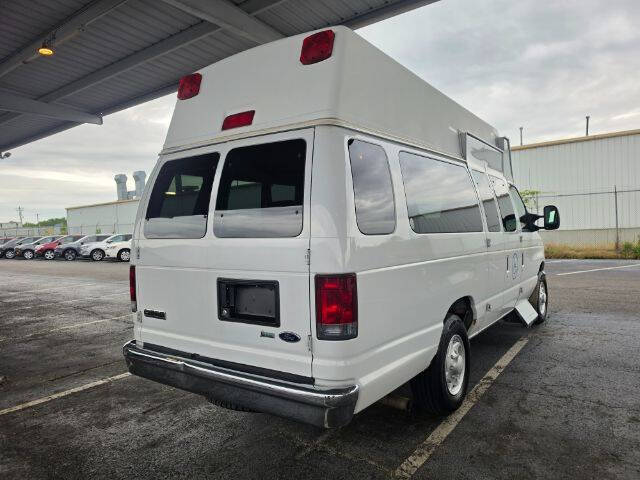2009 Ford E-Series E-350 SD