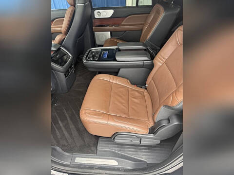 2022 Lincoln Navigator L Reserve