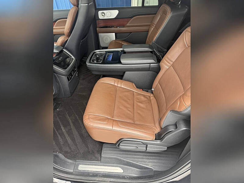 2022 Lincoln Navigator L Reserve
