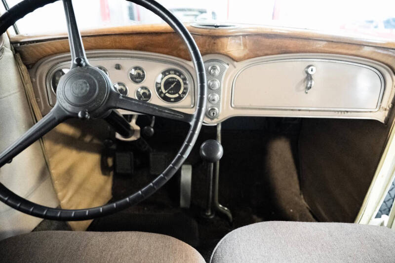 1932 Cadillac Series 370B