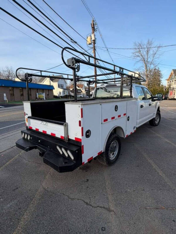 2022 Ford F-350 Super Duty XL