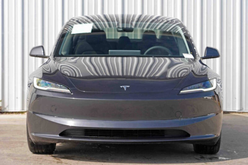 2025 Tesla Model 3 Long Range