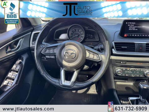 2018 Mazda MAZDA3 Touring