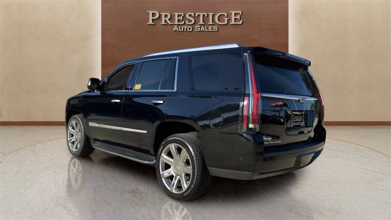 2020 Cadillac Escalade Luxury