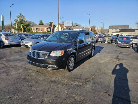 2015 Chrysler Town and Country for sale at MOE MOTORS LLC in South Milwaukee WI