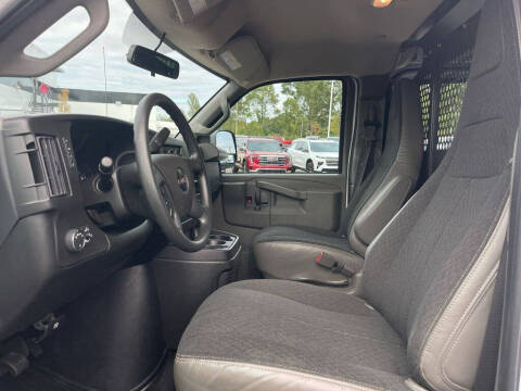 2023 GMC Savana 2500