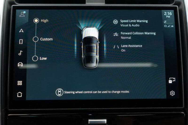 2024 Land Rover Discovery P300 Dynamic SE