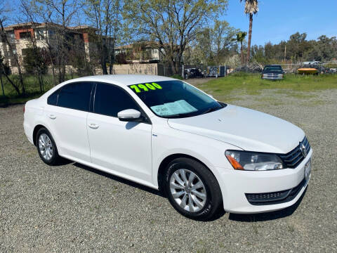 2015 Volkswagen Passat for sale at Quintero's Auto Sales in Vacaville CA