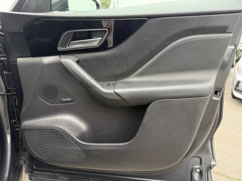 2020 Jaguar F-PACE 25t Premium