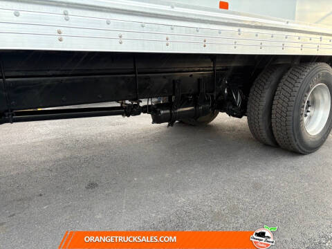 2020 Freightliner M2 106