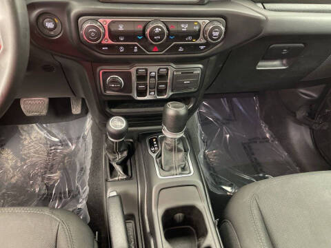 2023 Jeep Gladiator Overland