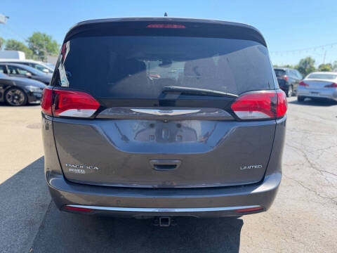 2017 Chrysler Pacifica Limited
