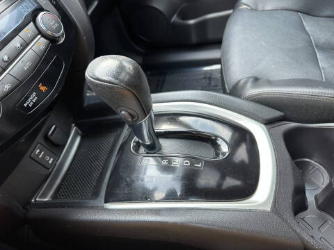 2016 Nissan Rogue SL