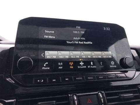 2023 Nissan Pathfinder SL