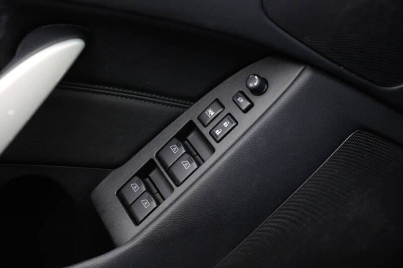 2014 Infiniti Q60 Convertible