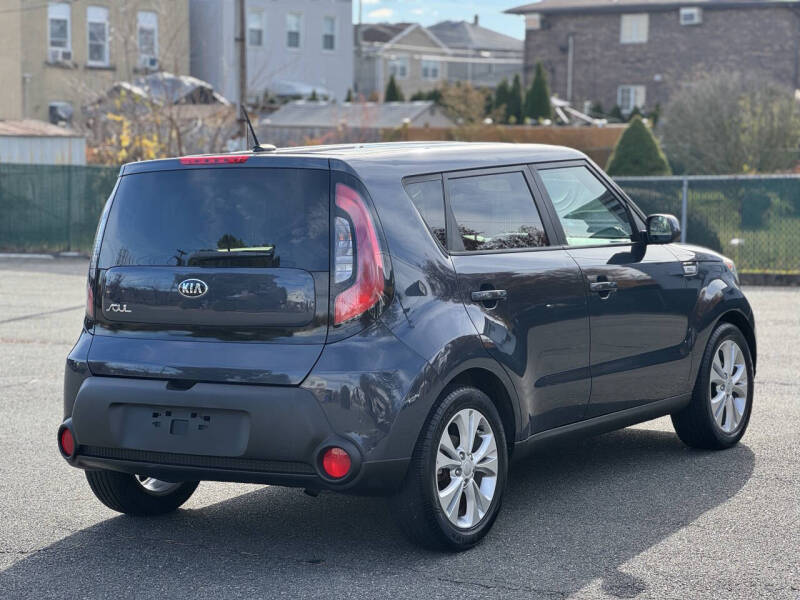 2015 Kia Soul +