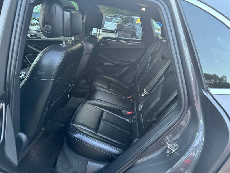 2015 Porsche Macan S