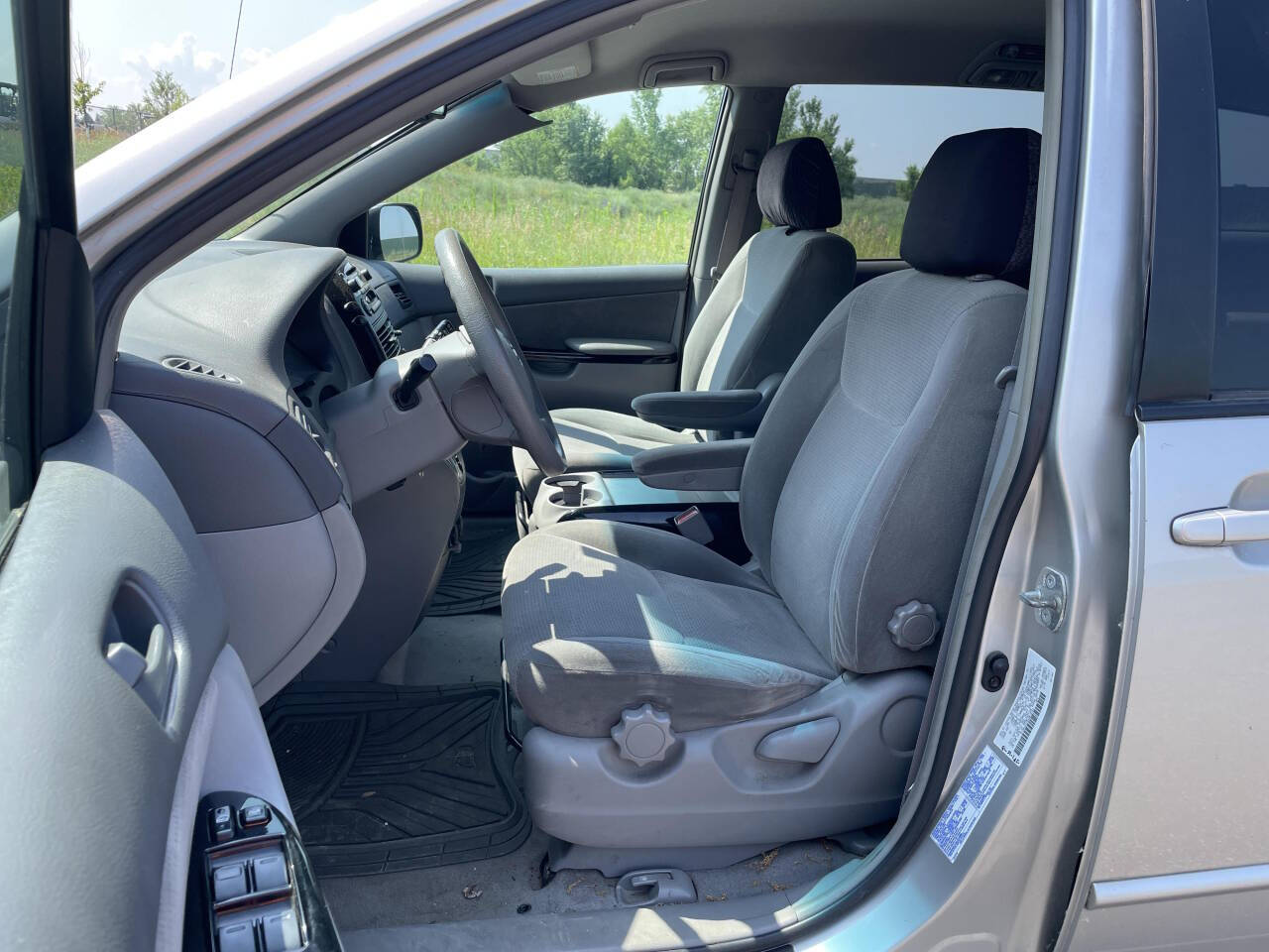 2004 Toyota Sienna for sale at Twin Cities Auctions in Elk River, MN