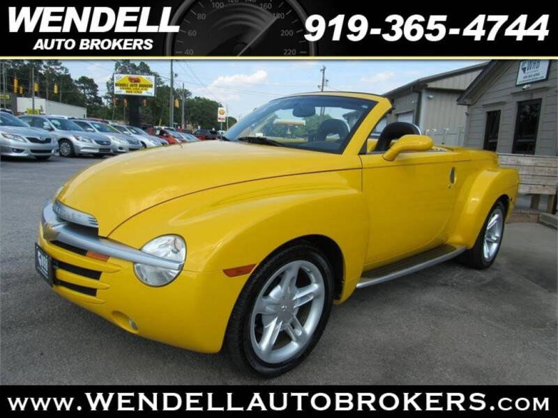 2004 Chevrolet SSR LS