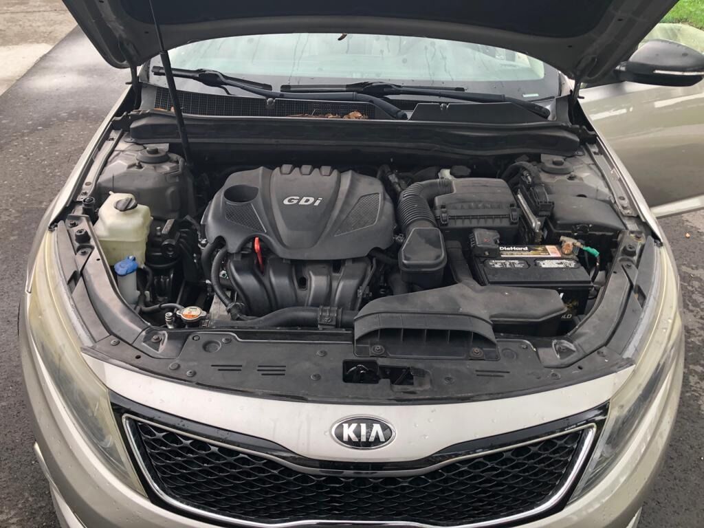 2015 KIA Optima Sedan - $9,500