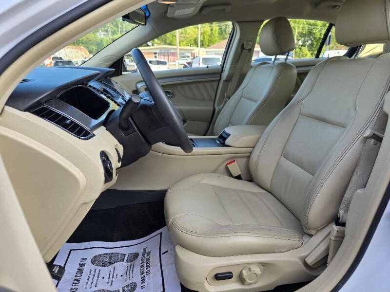 2014 Ford Taurus SEL