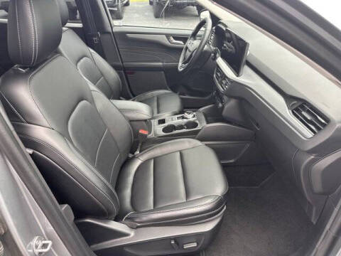 2024 Ford Escape Hybrid Platinum