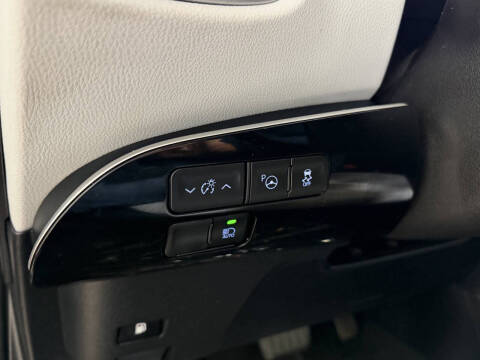 2022 Toyota Prius XLE