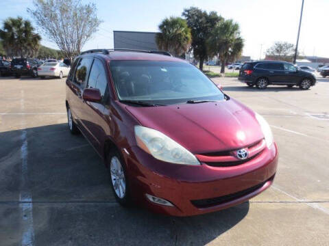 2006 Toyota Sienna for sale at MOTORS OF TEXAS in Houston TX