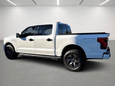 2022 Ford F-150 Lightning Lariat