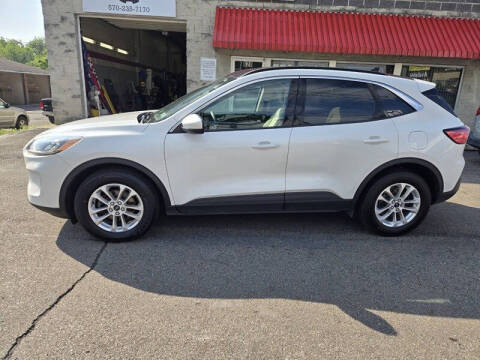 2020 Ford Escape SE