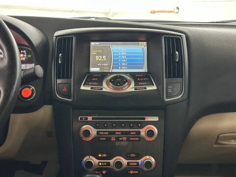 2014 Nissan Maxima