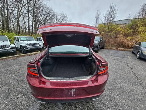 2017 Dodge Charger SXT
