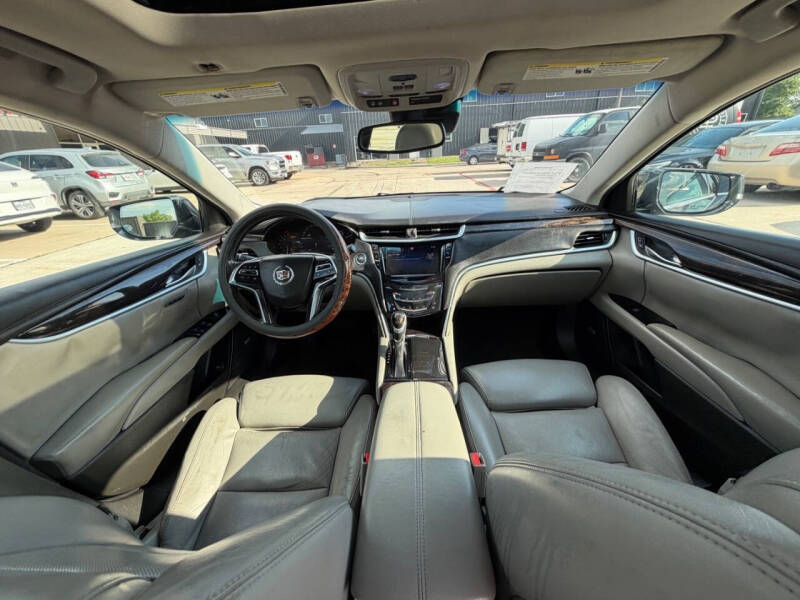 2013 Cadillac XTS Luxury Collection