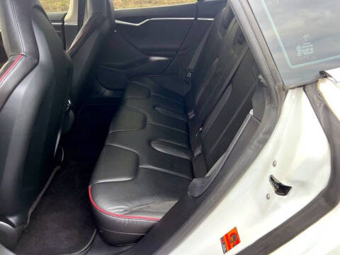 2013 Tesla Model S Performance